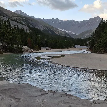 Lägenhet 3306 Charmante 1,5-zimmer-wohnung Mit Talblick